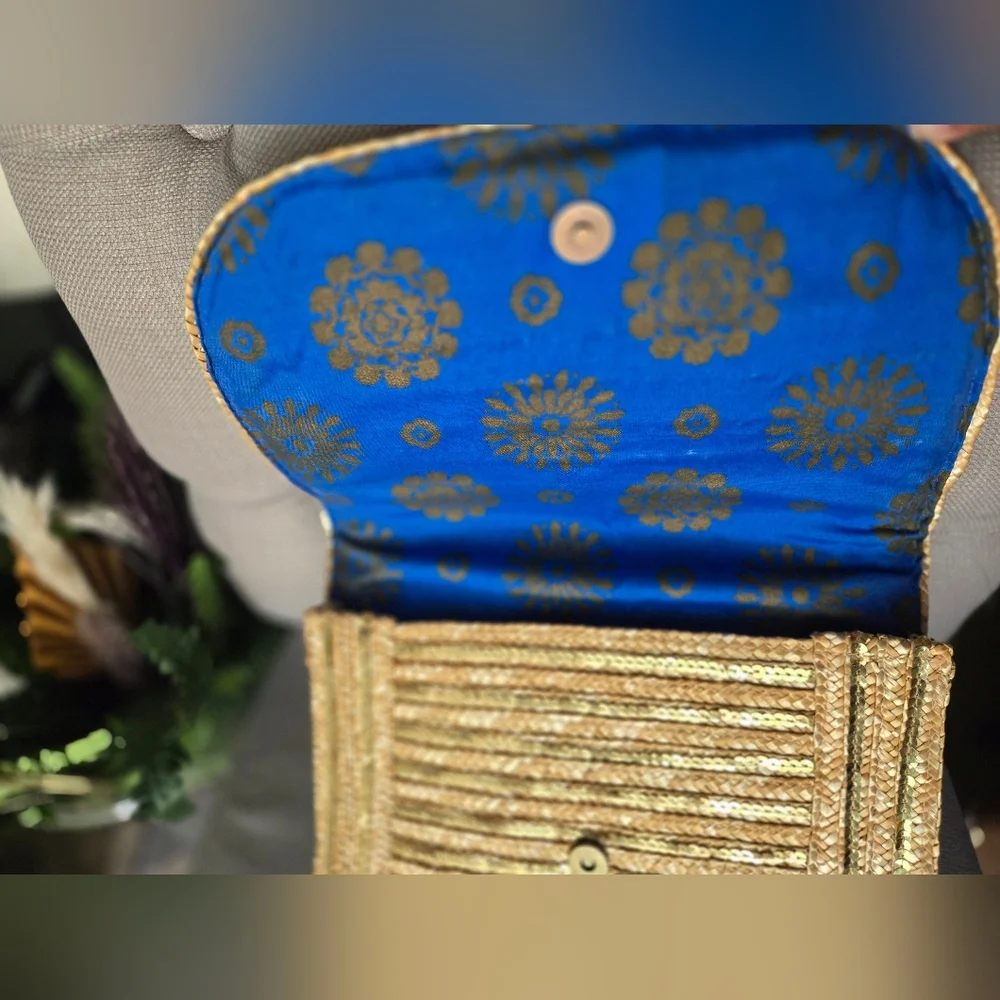 The Limited Gold Sequin Woven Clutch‎ Bag